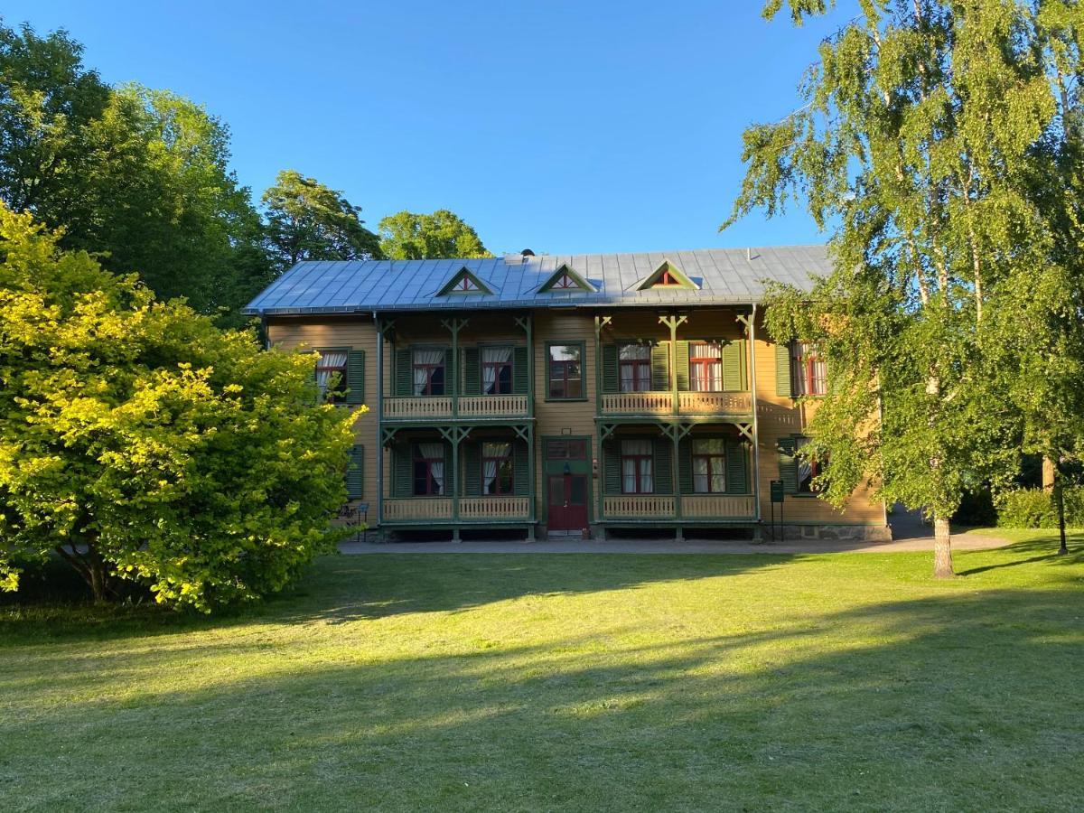 Cafe Mandeltartan B&B Villafloraviola Ronneby Exterior foto